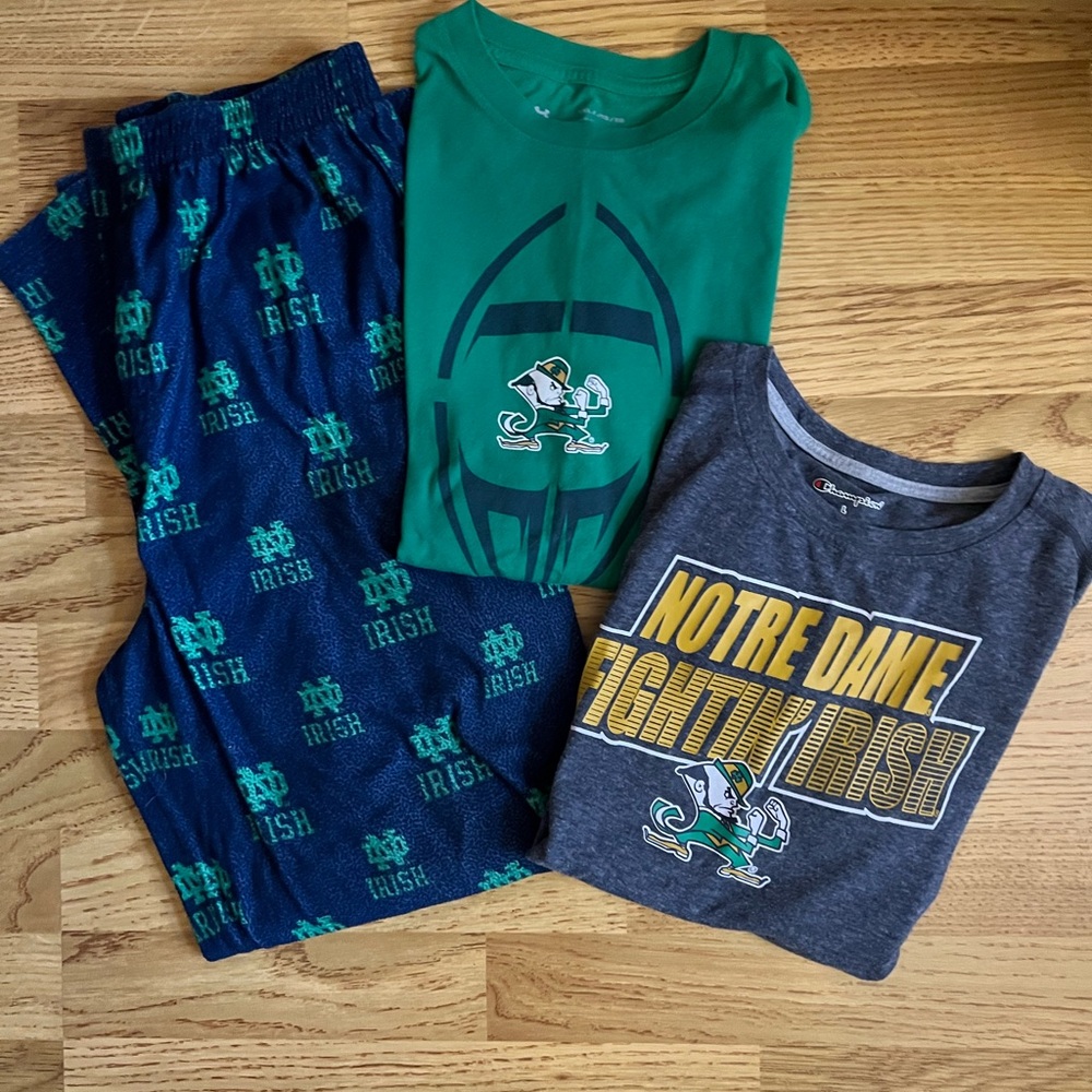 Notre Dame Fighting Irish size youth large/XL